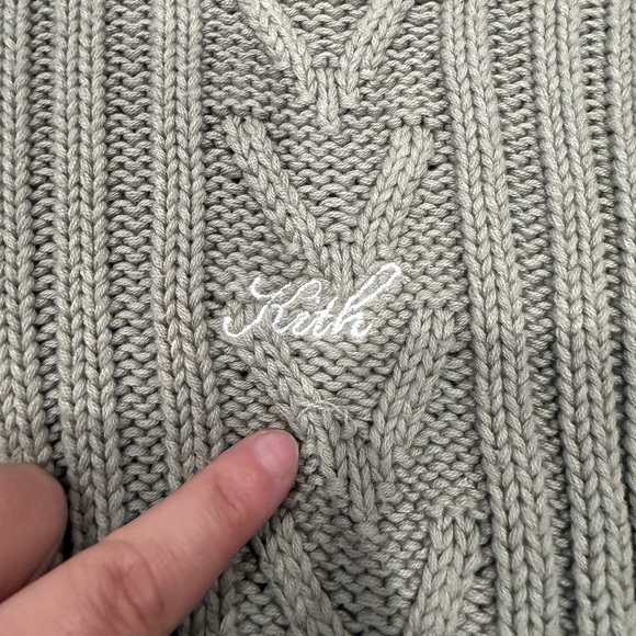 Kith Women’s Olive Green Cable Knit Cropped Sweater - Picture 2 of 5